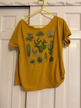 Urban Outfitters Mustard Yellow Cactus Print Short Sleeve Tee